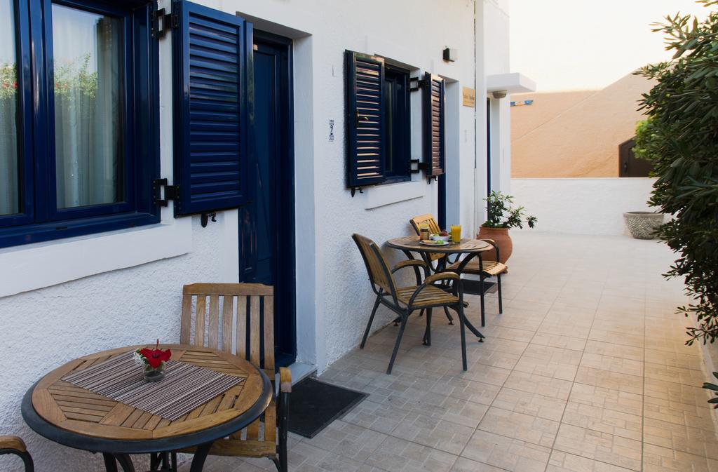 Yialos Studios-Apartments Makrýgialos Exterior foto